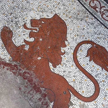 The Red Lion Hotel-3