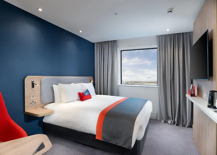 Holiday Inn Express - London Heathrow T4 By Ihg Hillingdon
